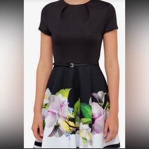 Ted Baker Floral Print Short Sleeve Fit and Flare Dress Size 1
